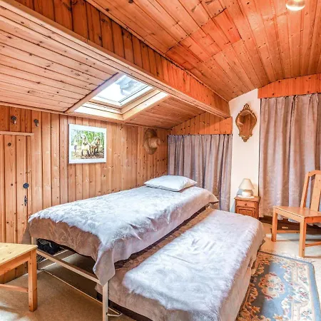 Quaint In Ponts Near Forest *