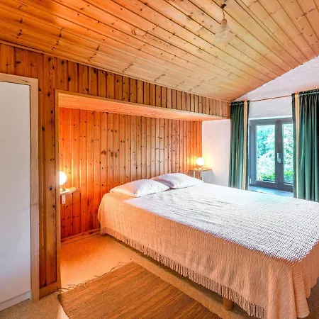 Quaint In Ponts Near Forest Holiday home *